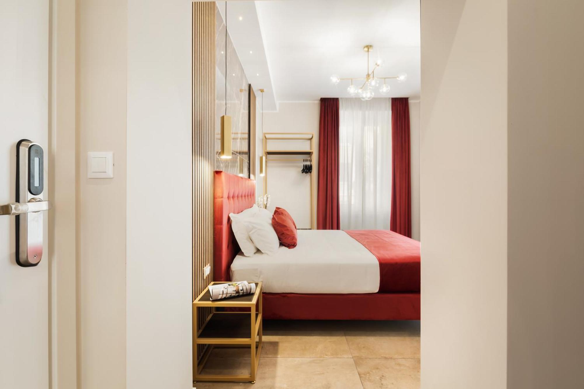 Отель Albadea Deco&Jacuzzi Рим Экстерьер фото
