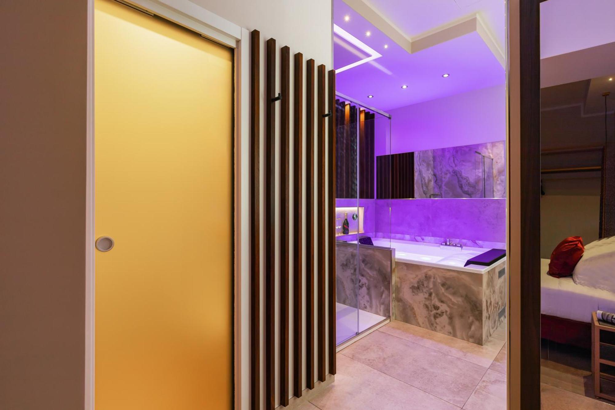 Отель Albadea Deco&Jacuzzi Рим Экстерьер фото